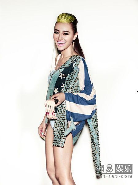 爱戴的资料,璀璨星途，闪耀娱乐圈的璀璨明珠